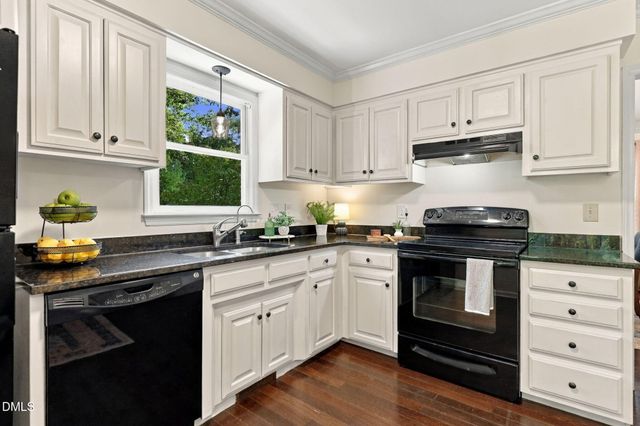 4116 Cary Oaks Drive, Apex, NC 27539