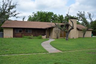 1807 N Horton, Goldthwaite, TX 76844