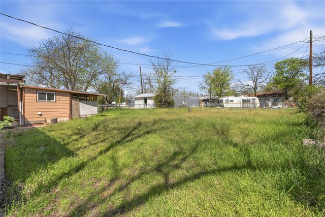 510 Medcalf Street, Bangs, TX 76823