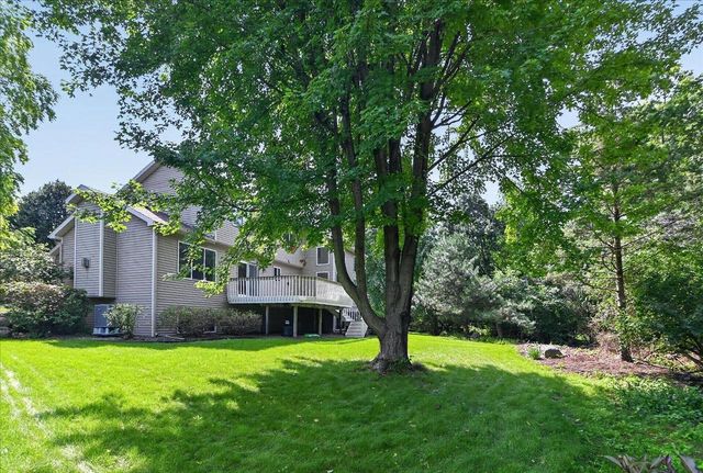 5230 Summer Ridge Drive, Madison, WI 53704