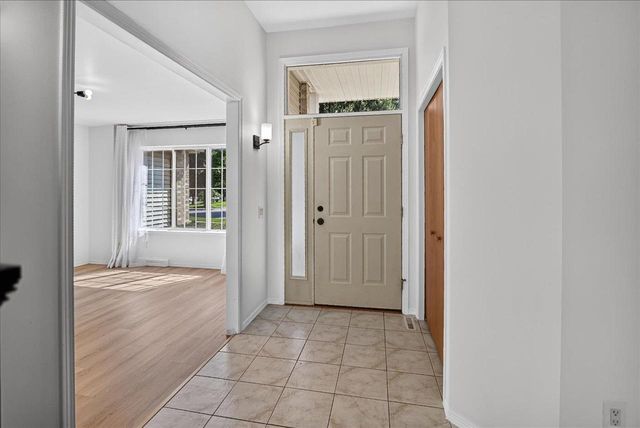 5230 Summer Ridge Drive, Madison, WI 53704
