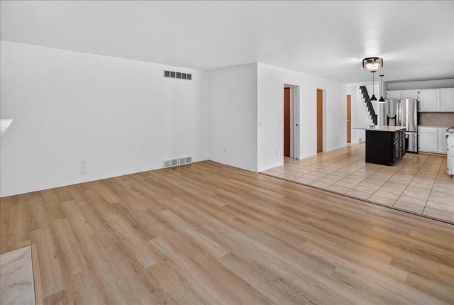 5230 Summer Ridge Drive, Madison, WI 53704