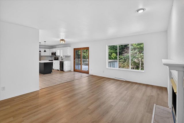 5230 Summer Ridge Drive, Madison, WI 53704