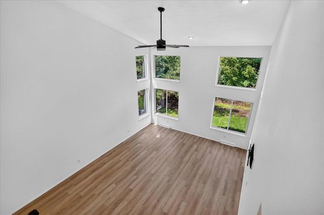 5230 Summer Ridge Drive, Madison, WI 53704
