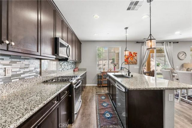 37436 Umbrella, Palmdale, CA 93551