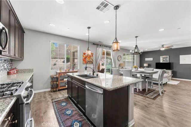 37436 Umbrella, Palmdale, CA 93551