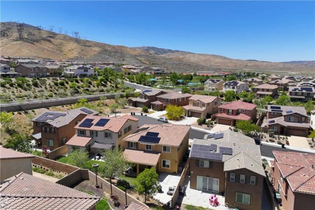 37436 Umbrella, Palmdale, CA 93551