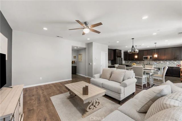 37436 Umbrella, Palmdale, CA 93551