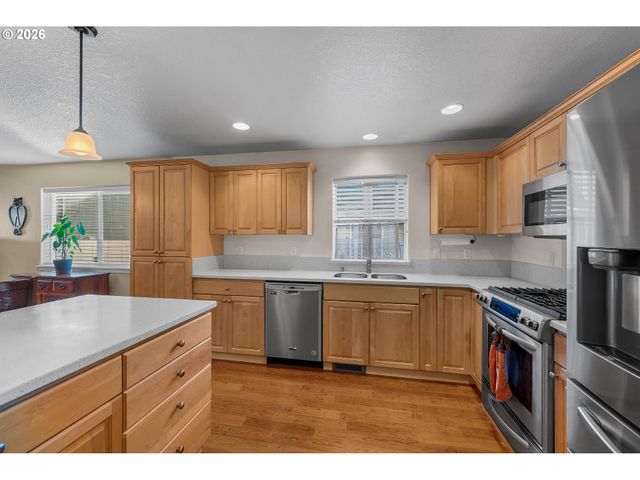 7609 Ne 61ST Cir, Vancouver, WA 98662