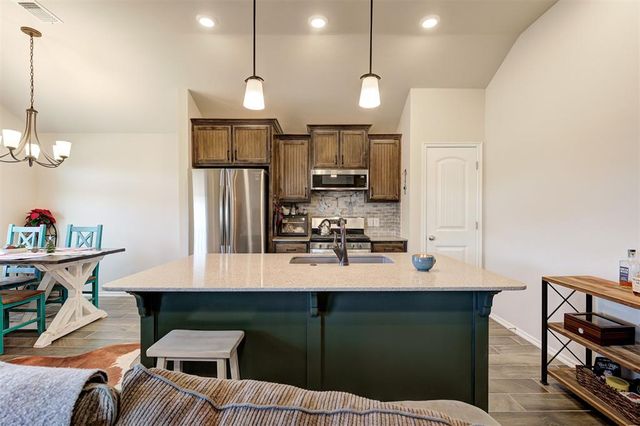 400 Haven Street, Yukon, OK 73099