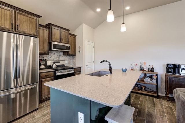 400 Haven Street, Yukon, OK 73099