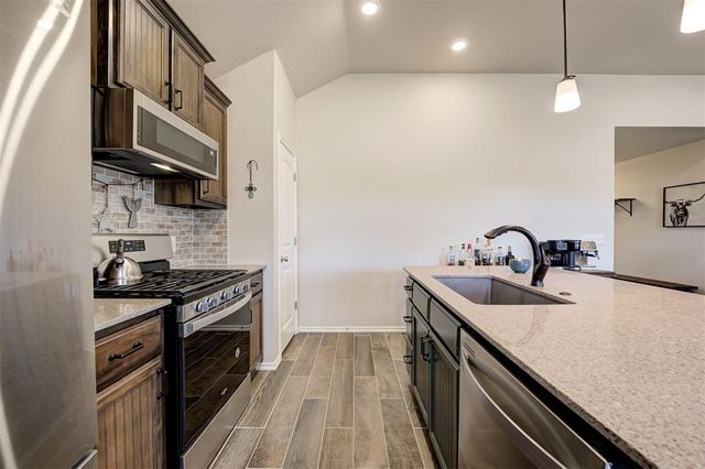 400 Haven Street, Yukon, OK 73099