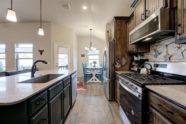 400 Haven Street, Yukon, OK 73099