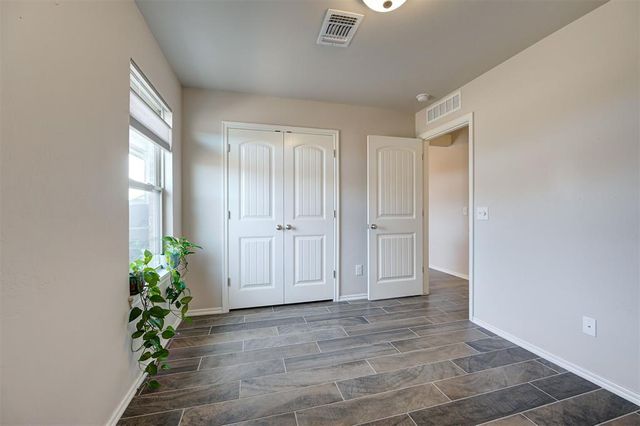 400 Haven Street, Yukon, OK 73099