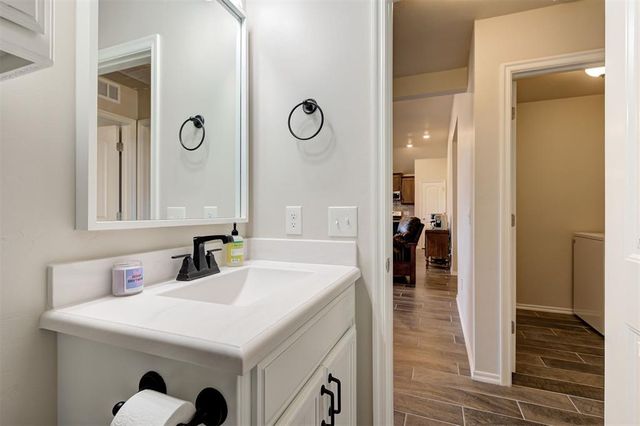 400 Haven Street, Yukon, OK 73099