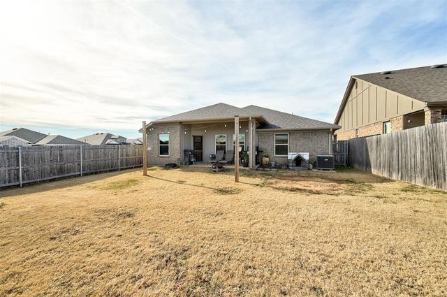 400 Haven Street, Yukon, OK 73099