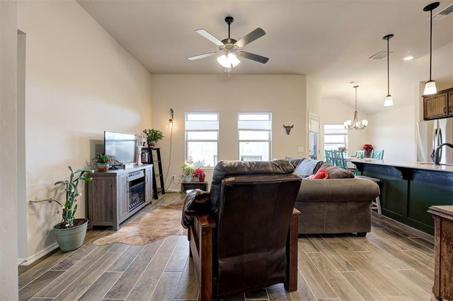 400 Haven Street, Yukon, OK 73099