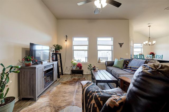 400 Haven Street, Yukon, OK 73099