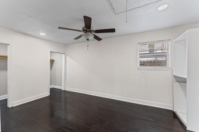 5231 Lyndhurst Drive, Houston, TX 77033