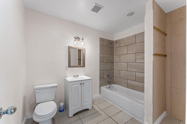 5231 Lyndhurst Drive, Houston, TX 77033