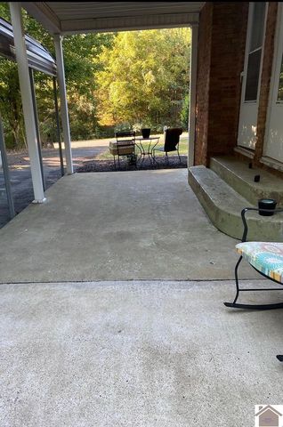 5492 State Route 339 South, Mayfield, KY 42066