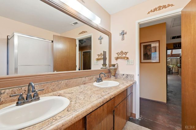 1967 Mulberry Drive, Hanford, CA 93230