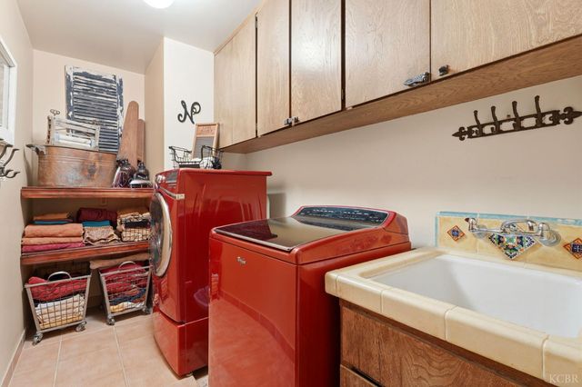 1967 Mulberry Drive, Hanford, CA 93230