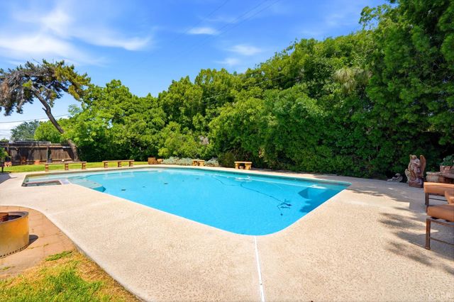 1967 Mulberry Drive, Hanford, CA 93230