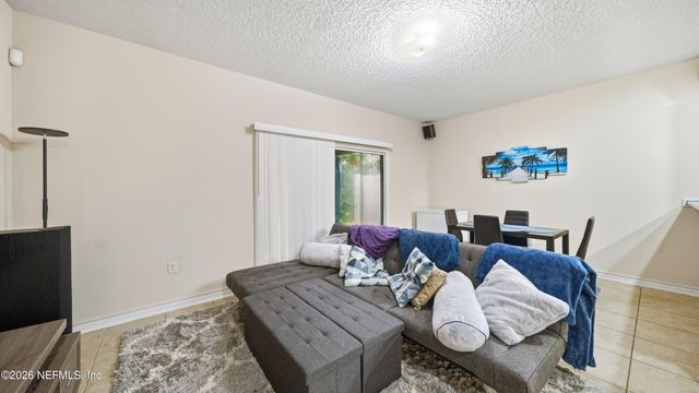 13322 OCEAN MIST Drive, Jacksonville, FL 32258