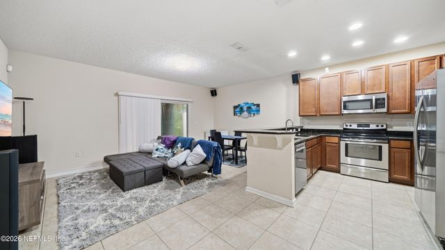 13322 OCEAN MIST Drive, Jacksonville, FL 32258