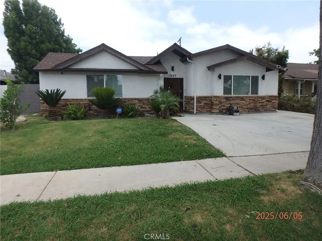 17457 Covello, Van Nuys, CA 91406