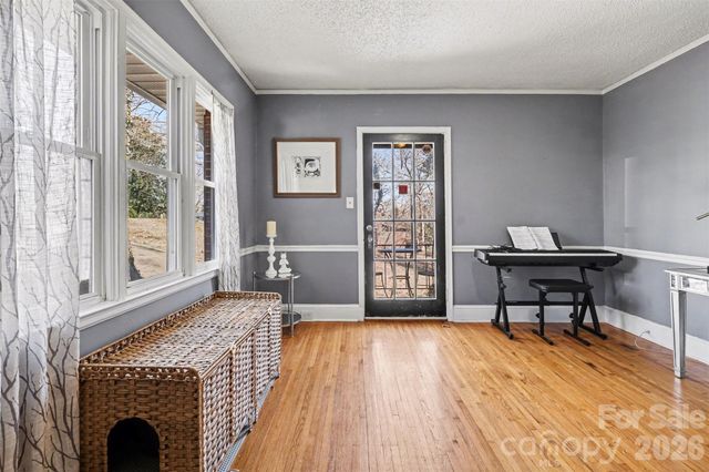 1210 Oakwood Avenue, Gastonia, NC 28052