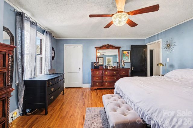 1210 Oakwood Avenue, Gastonia, NC 28052