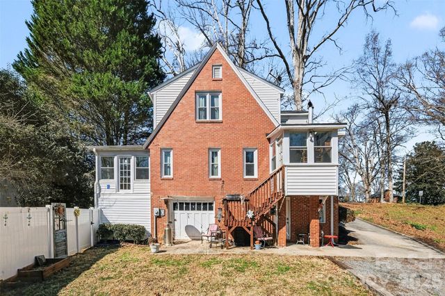 1210 Oakwood Avenue, Gastonia, NC 28052