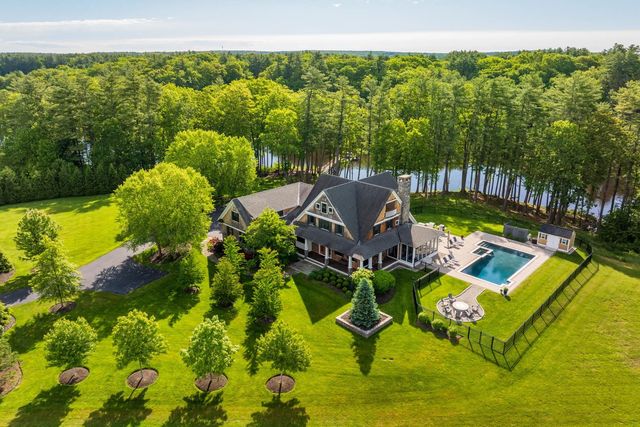 74 SADDLE TRAIL Drive, Dover, NH 03820
