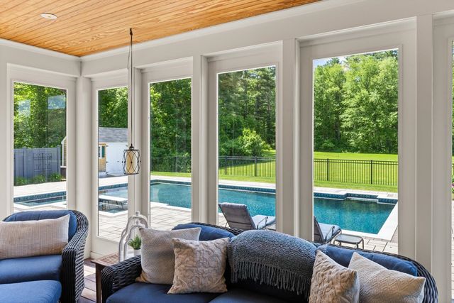 74 SADDLE TRAIL Drive, Dover, NH 03820