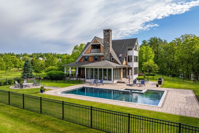 74 SADDLE TRAIL Drive, Dover, NH 03820