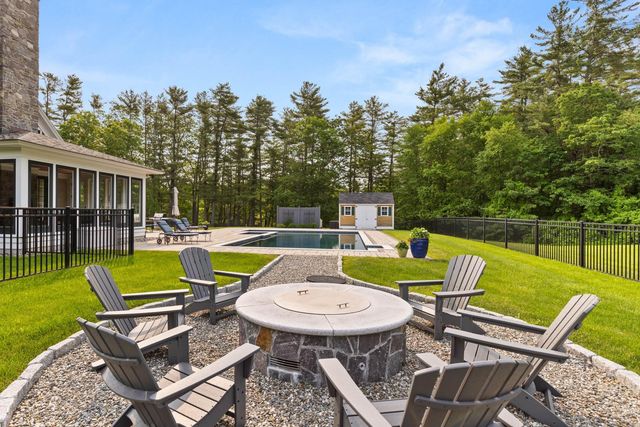 74 SADDLE TRAIL Drive, Dover, NH 03820
