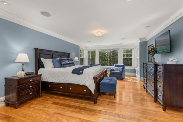 74 SADDLE TRAIL Drive, Dover, NH 03820