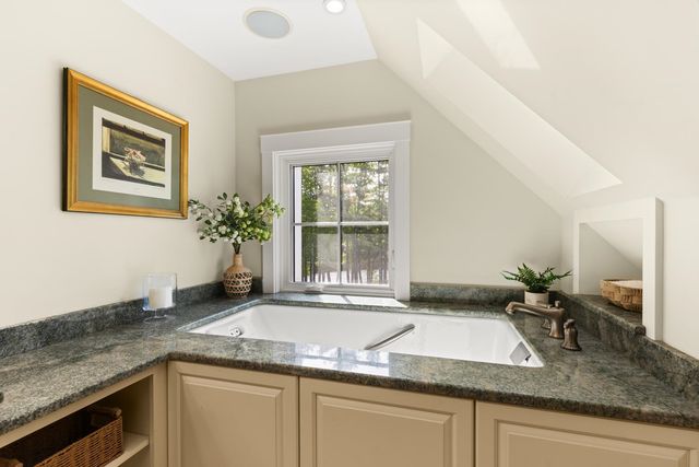 74 SADDLE TRAIL Drive, Dover, NH 03820