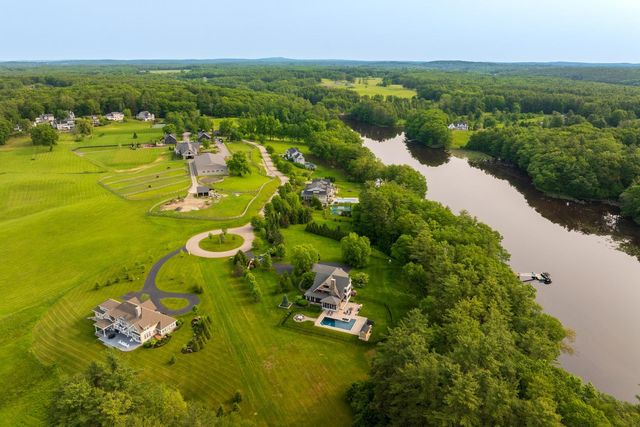 74 SADDLE TRAIL Drive, Dover, NH 03820