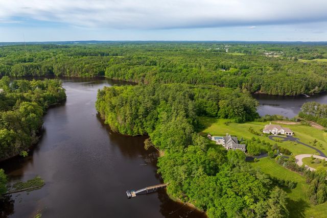 74 SADDLE TRAIL Drive, Dover, NH 03820