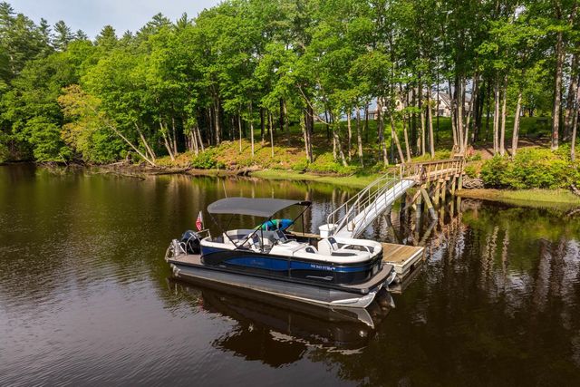 74 SADDLE TRAIL Drive, Dover, NH 03820