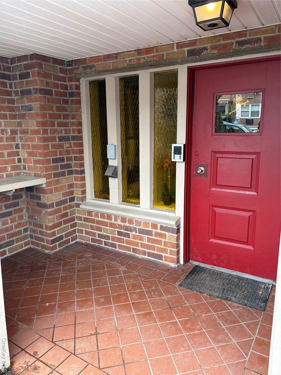 144-50 25th Road, Flushing, NY 11354