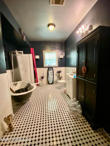 220 N Haugh Avenue, Picayune, MS 39466