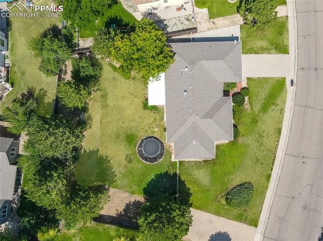 204 Bridle Trail, Pueblo, CO 81005