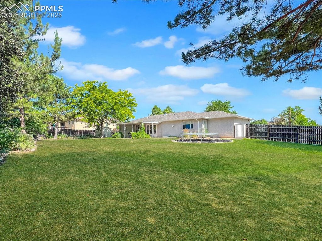204 Bridle Trail, Pueblo, CO 81005 — photo 5