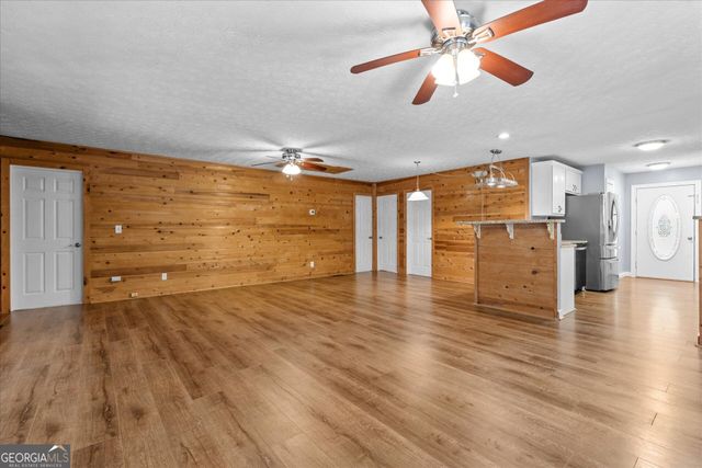 9021 Lakeview Parkway, Villa Rica, GA 30180