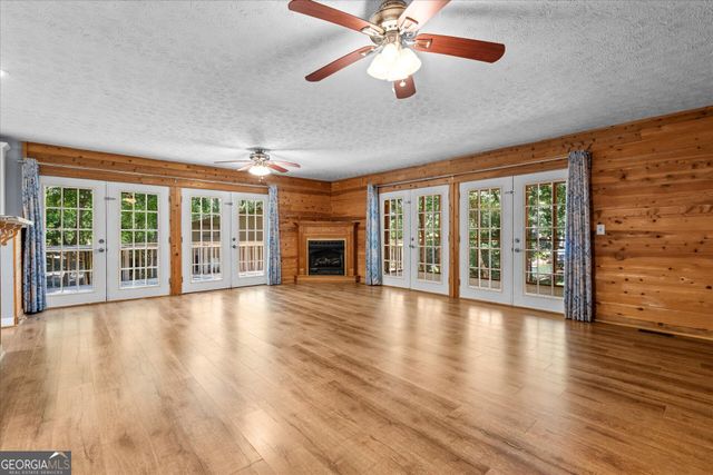9021 Lakeview Parkway, Villa Rica, GA 30180