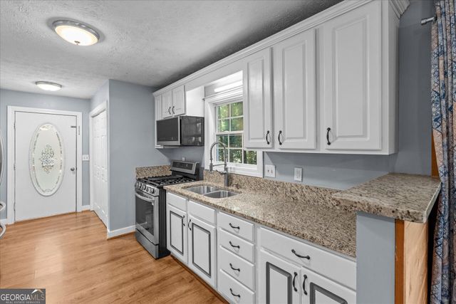 9021 Lakeview Parkway, Villa Rica, GA 30180